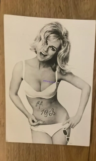 FOTO : NRIGITTE BARDOT