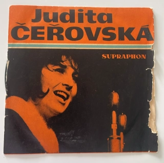 SP JUDITA ČEŘOVSKÁ : RŮŽE KVETOU DÁL