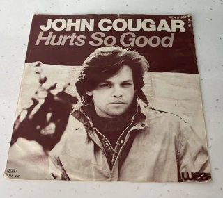 SP John Cougar : Hurts So Good