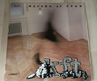 LP Macska  az úton : KFT